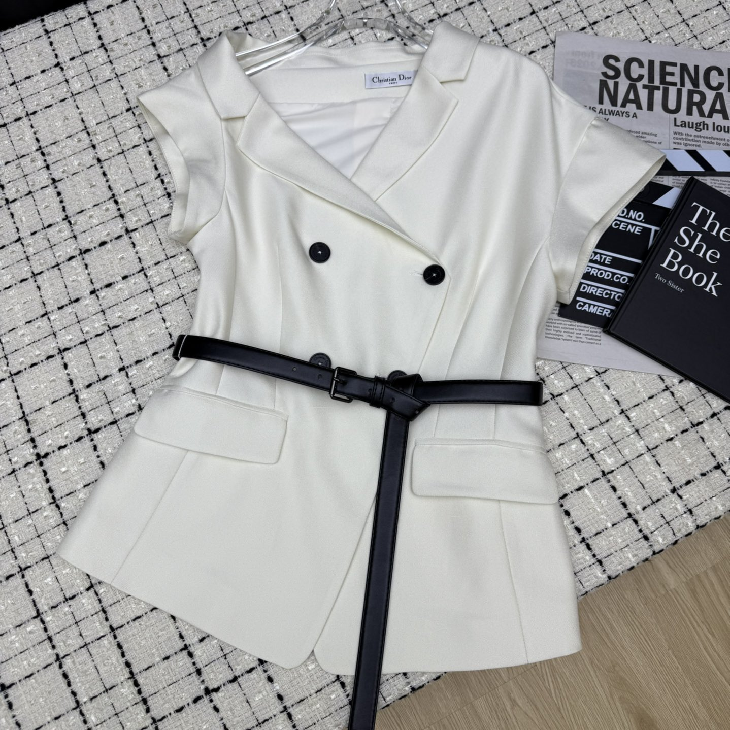 DIOR 25S SLEEVELESS BLAZER 500