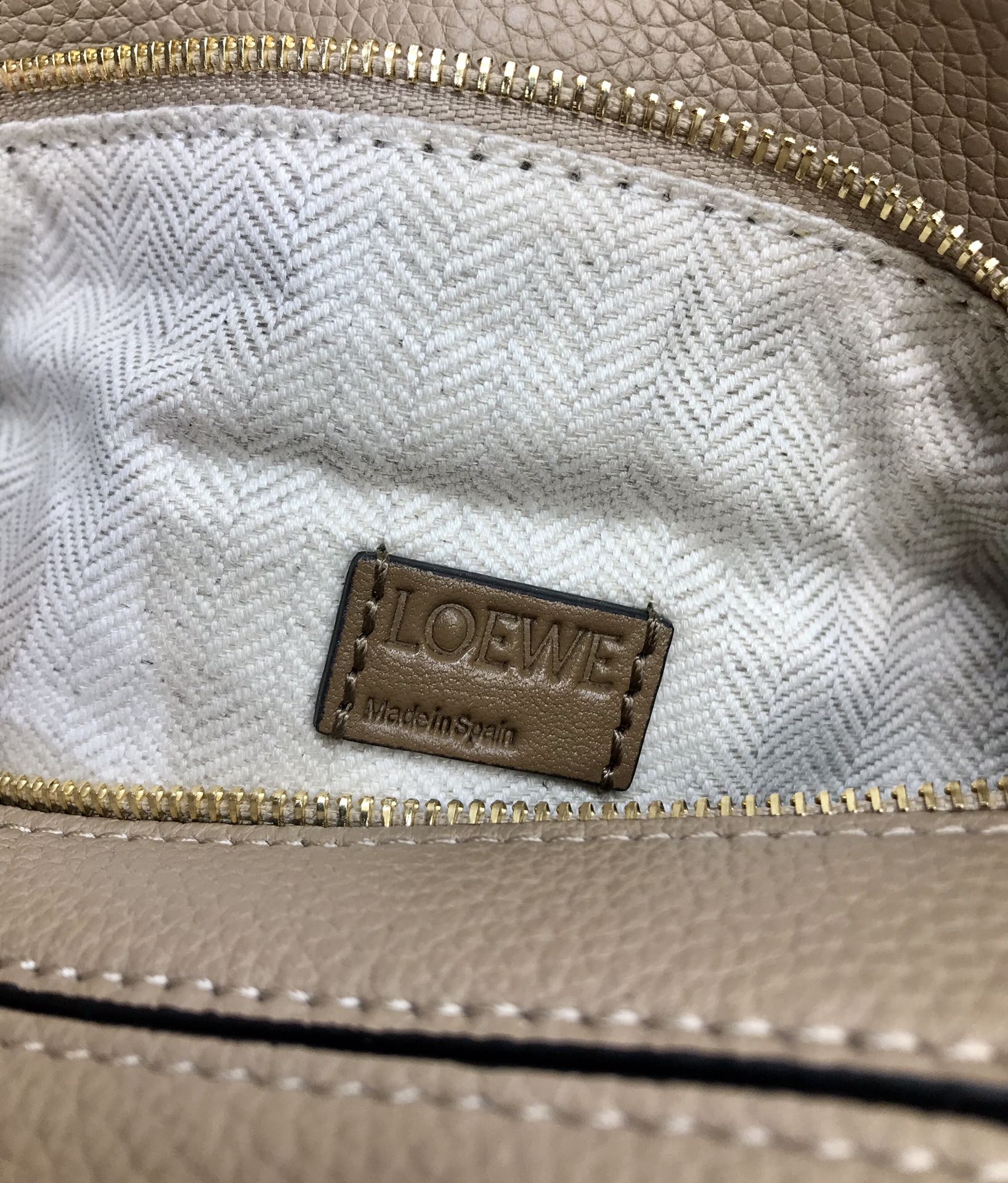 LOE MINI 18 PUZZLE BAG IN DARK KHAKI GREEN CALFSKIN
