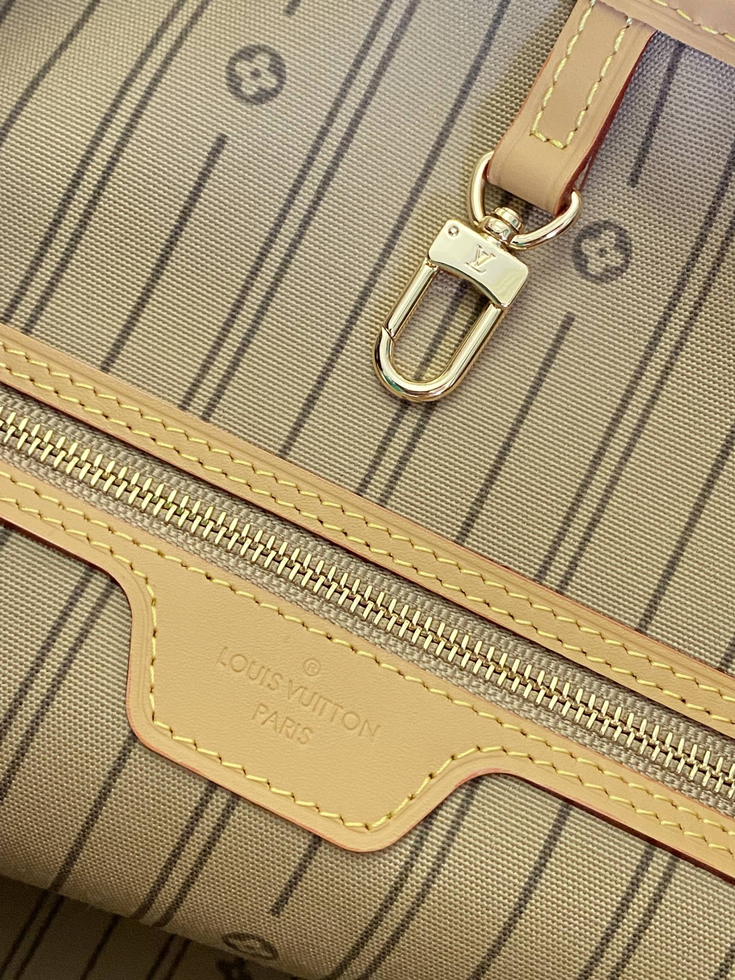 LV 25S GRACEFUL 46 IN BROWN MONOGRAM CANVAS LEATHER TRIM GOLD HARDWARE