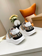 BURBERRY 26S STRIPED SNEAKERS IN BEIGE CANVAS