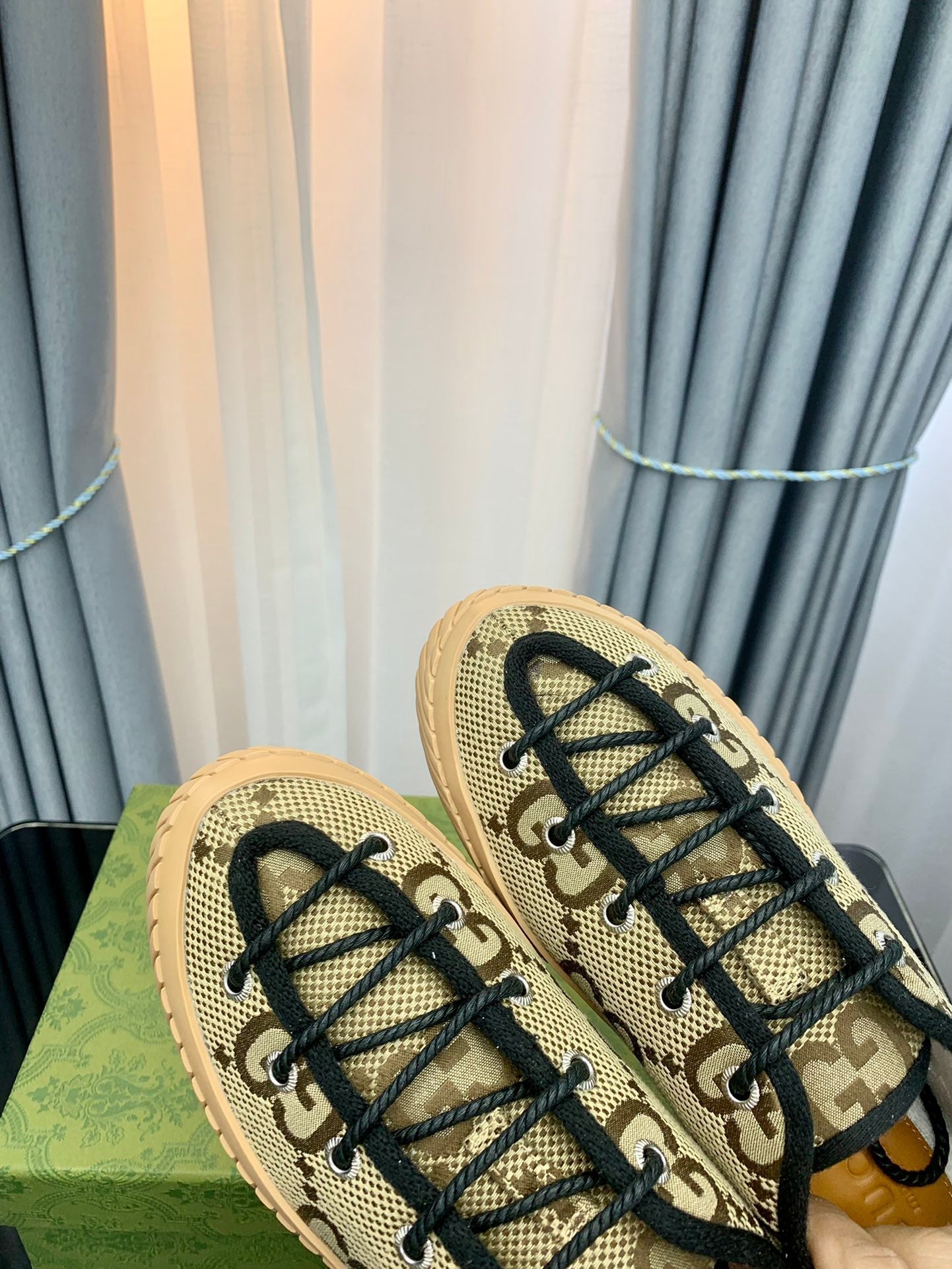 GG UNIQUE SNEAKER THICK-SOLE STRAW COLOR CANVAS