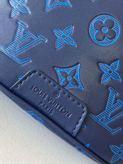 LV 25S DISCOVERY BUMBAG 44 IN DARK BLUE EMBOSSED MONOGRAM ECLIPSE CALFSKIN