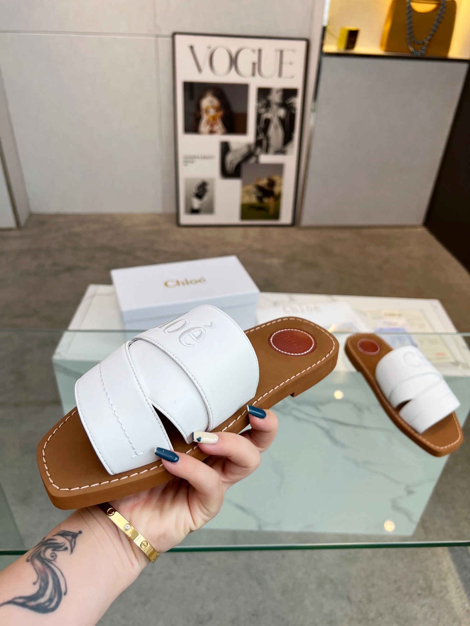 WOODY MULE IN WHITE LAMBSKIN WITH EMBROIDERED LOGO