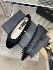 BALLET FLAT GLOSSY BLACK LAMBSKIN