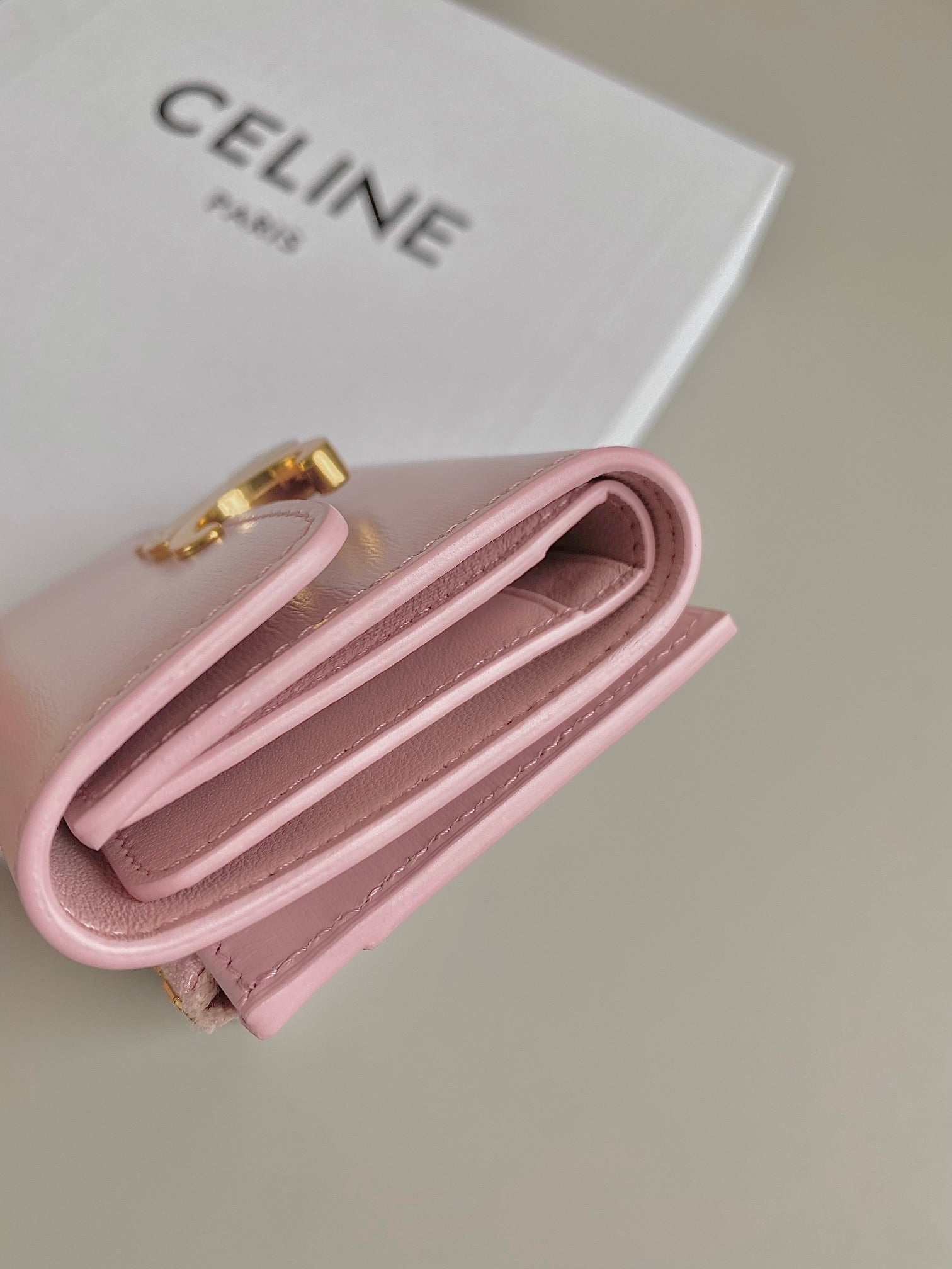 TRIOMPHE 9 WALLET TWO-IN-ONE PINK PASTEL CALFSKIN