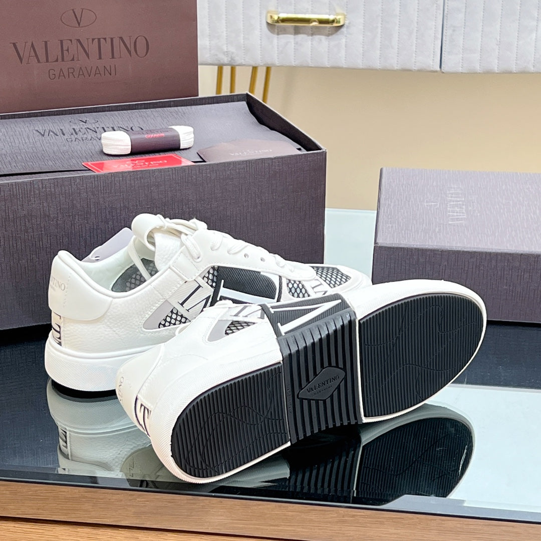 VALENTINO 25S GARAVANI VL7N SNEAKERS IN WHITE MIX BLACK LAMBSKIN