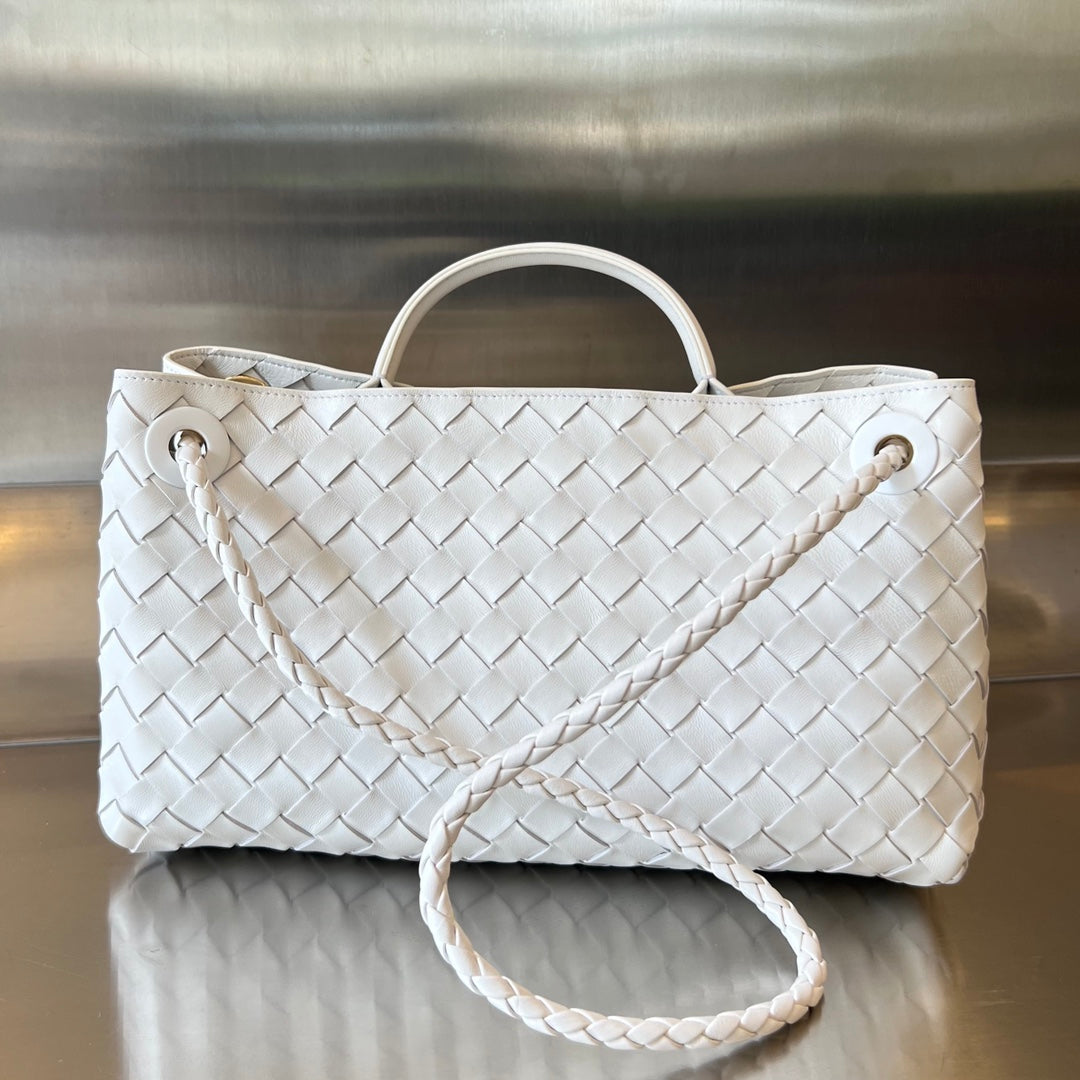 SMALL ANDIAMO 29 IN WHITE LAMBSKIN