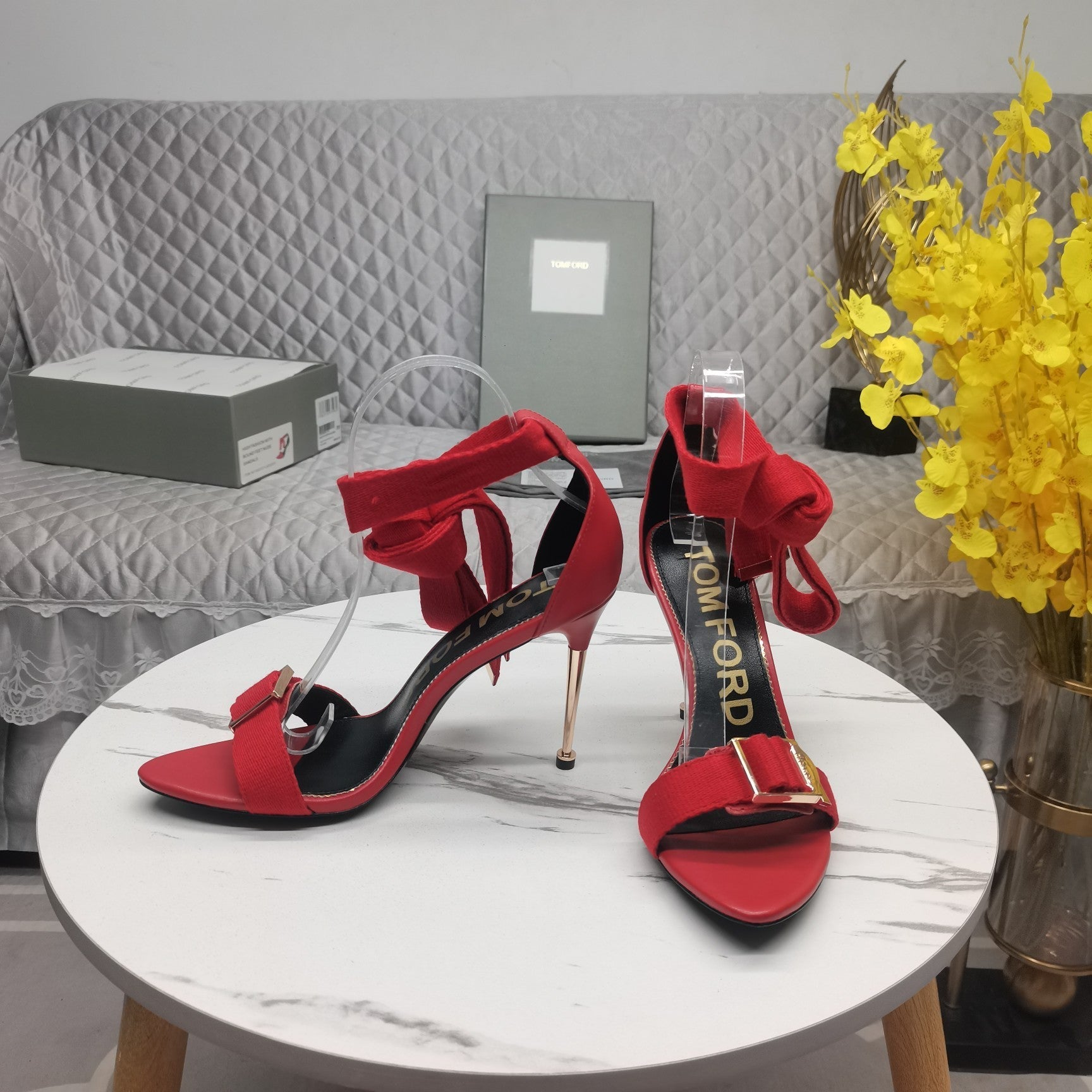 HIGH HEEL 10 CM IN CHERRY RED FABRIC AND LAMBSKIN
