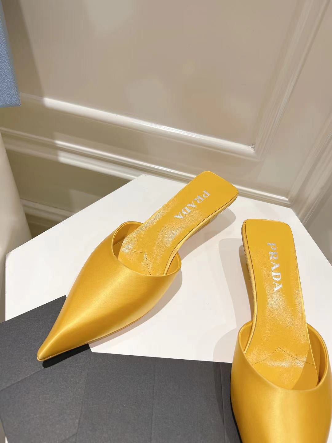 PRA POINTED-TOE MULES YELLOW SATIN