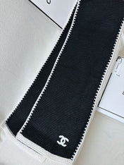 CHANEL 25S SCARF 200 IN CASHMERE 740365