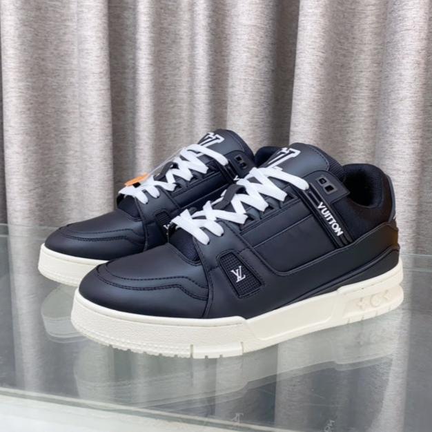 LV MAXI TRAINER IN BLACK CALFSKIN