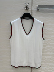 GUCCI V-NECK SLEEVELESS KNIT TOP IN WHITE