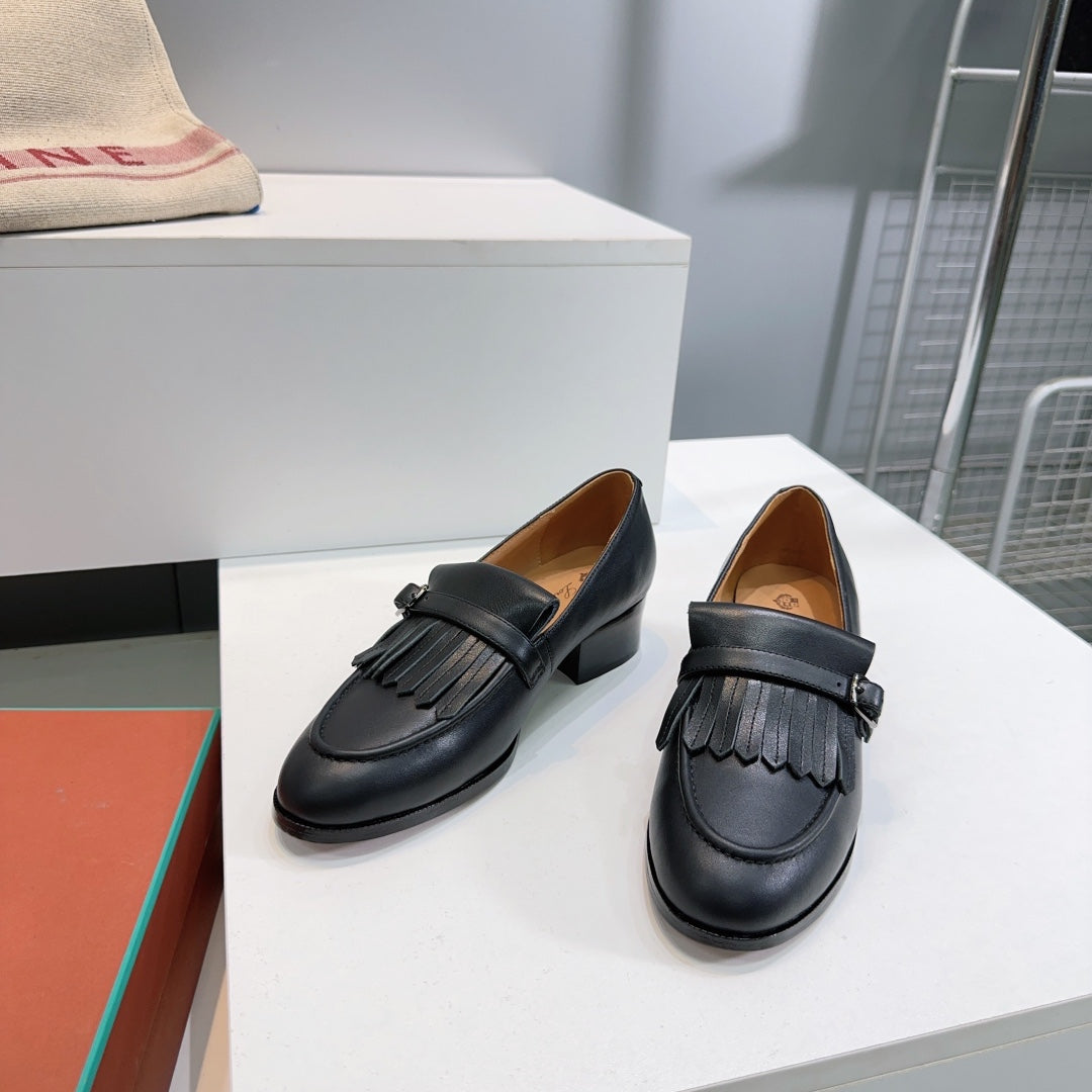 LP 25S PENNAN FRINGE LOAFER 35MM IN BLACK CALFSKIN