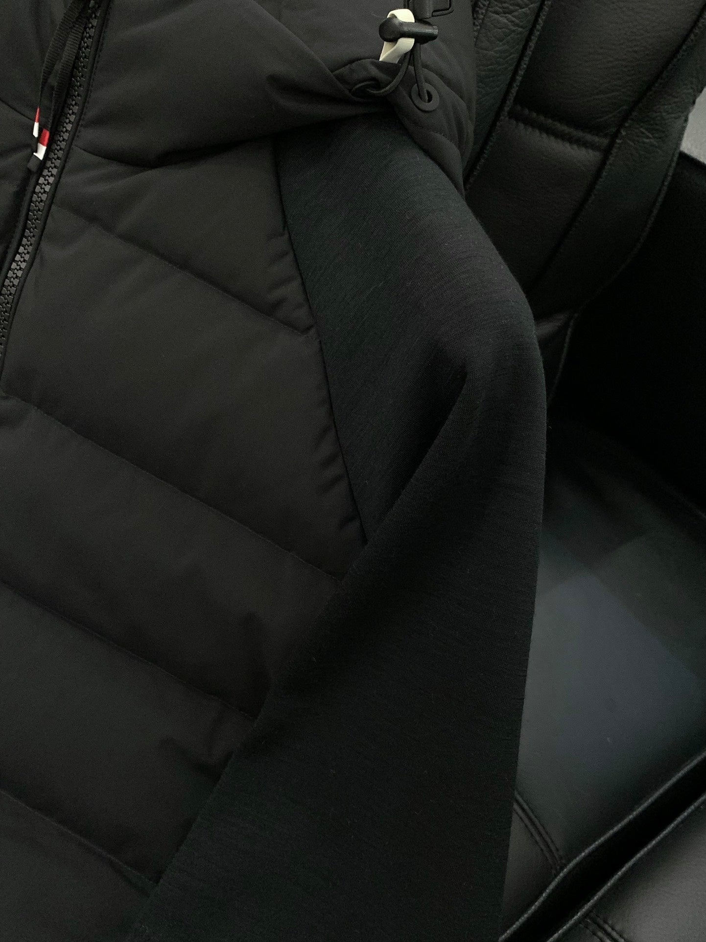 MONCLER 25S GRENOBLE DOWN JACKET 208