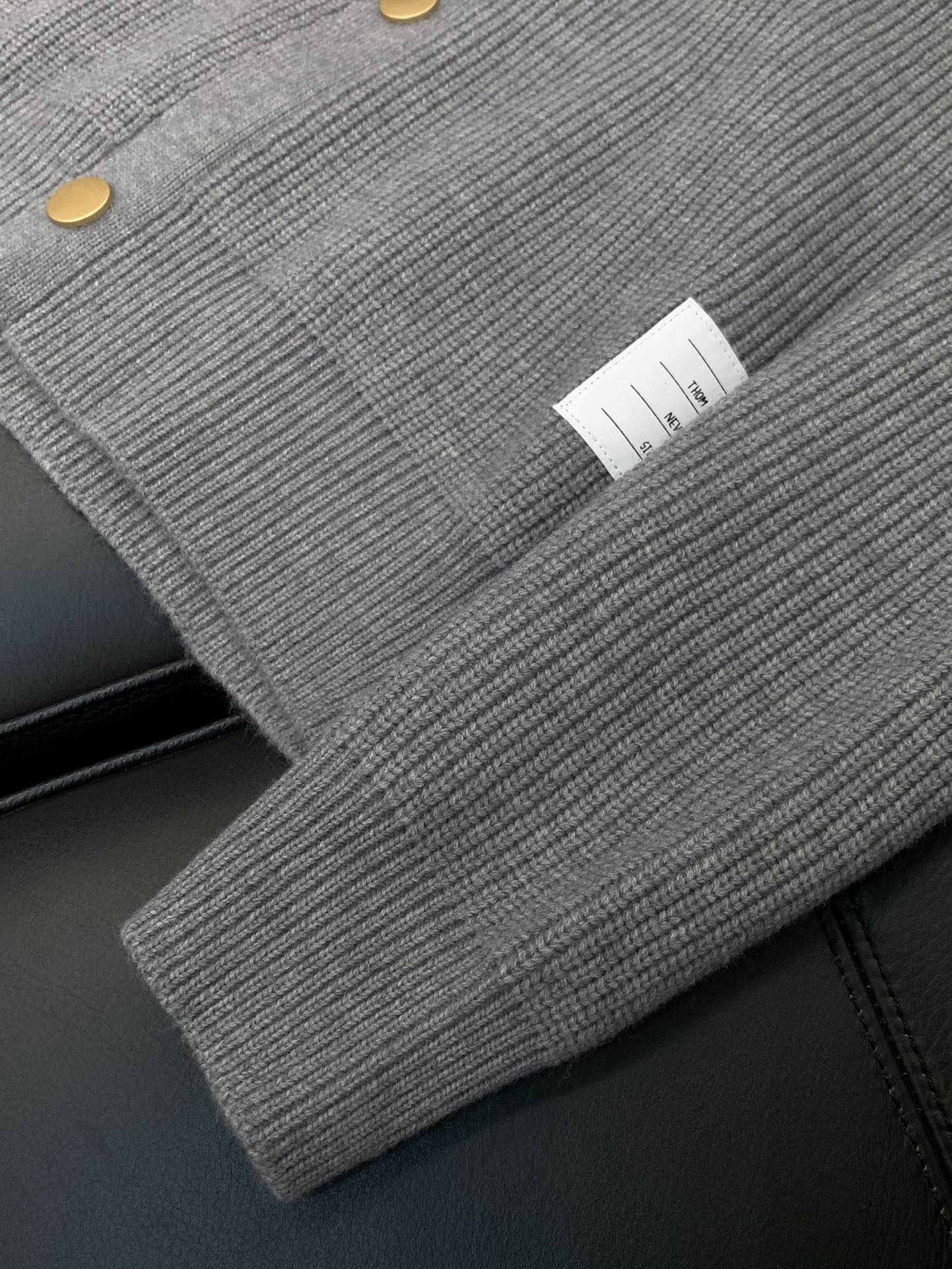 THOM 26S CARDIGAN STYLE 56
