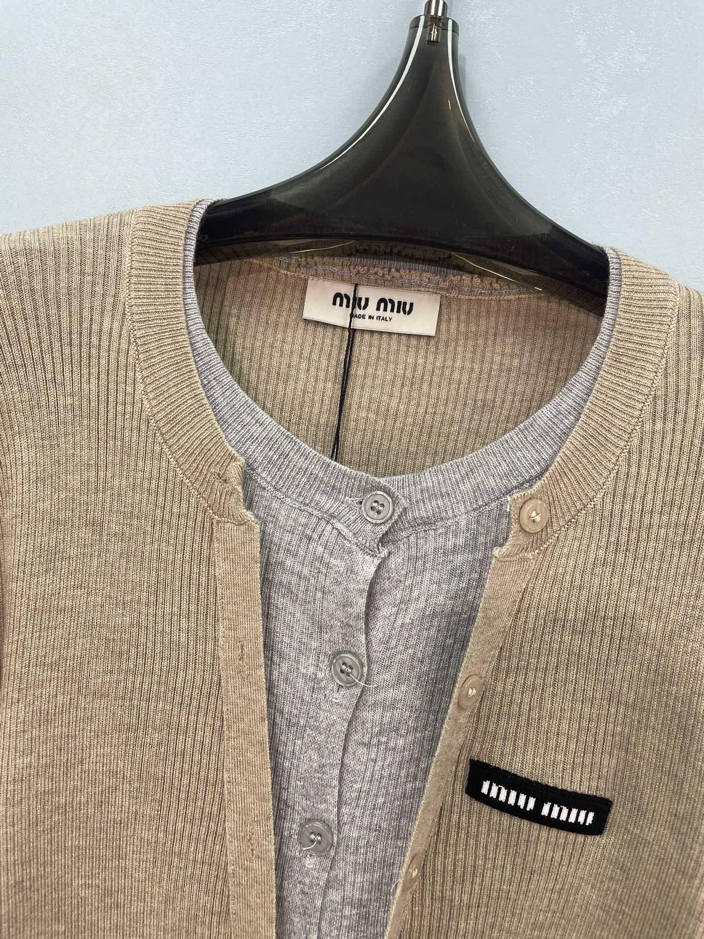 MIUMIU 26S ROUND-NECK KNIT CARDIGAN 1394
