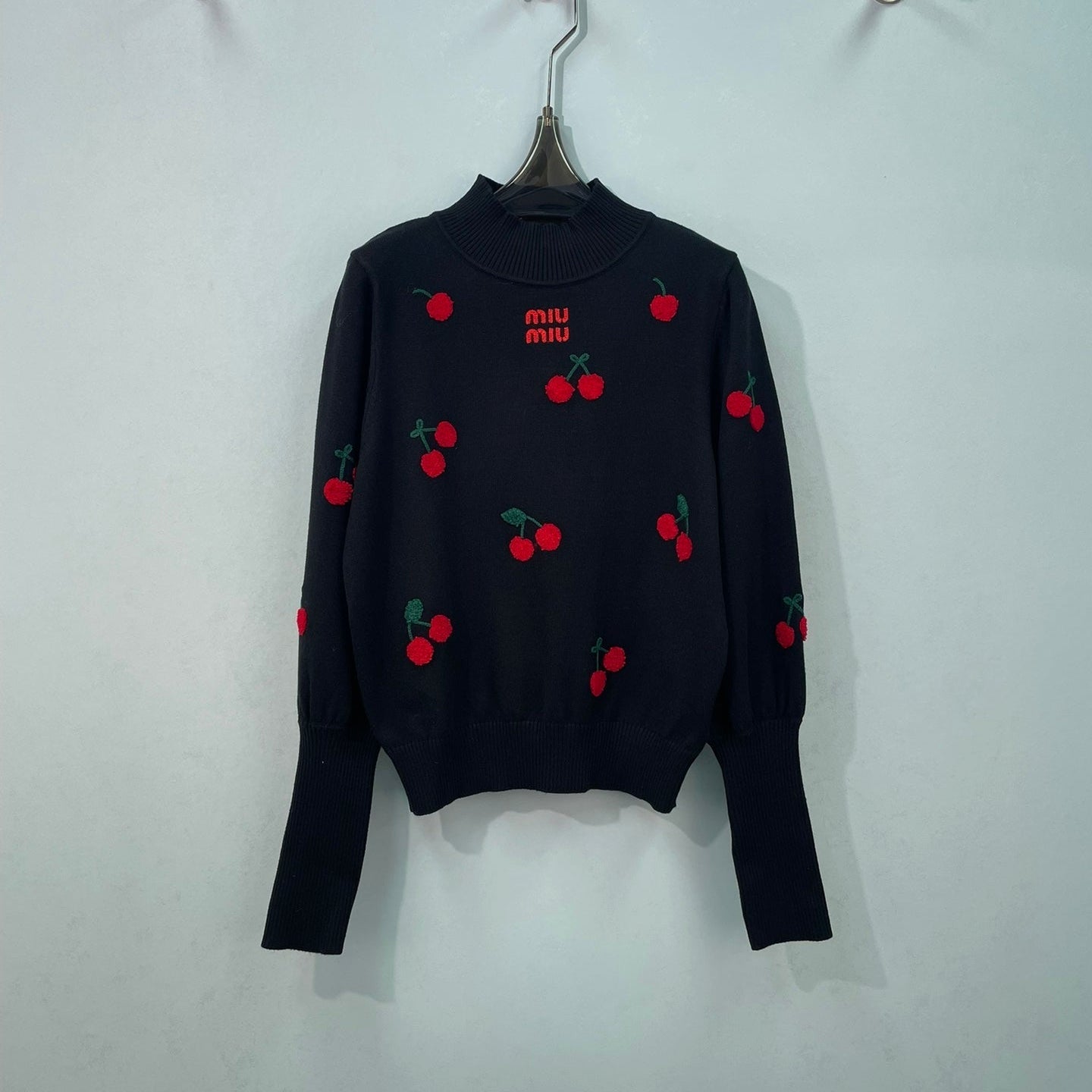 MIUMIU 26S CHERRY EMBROIDERED SWEATER 1475