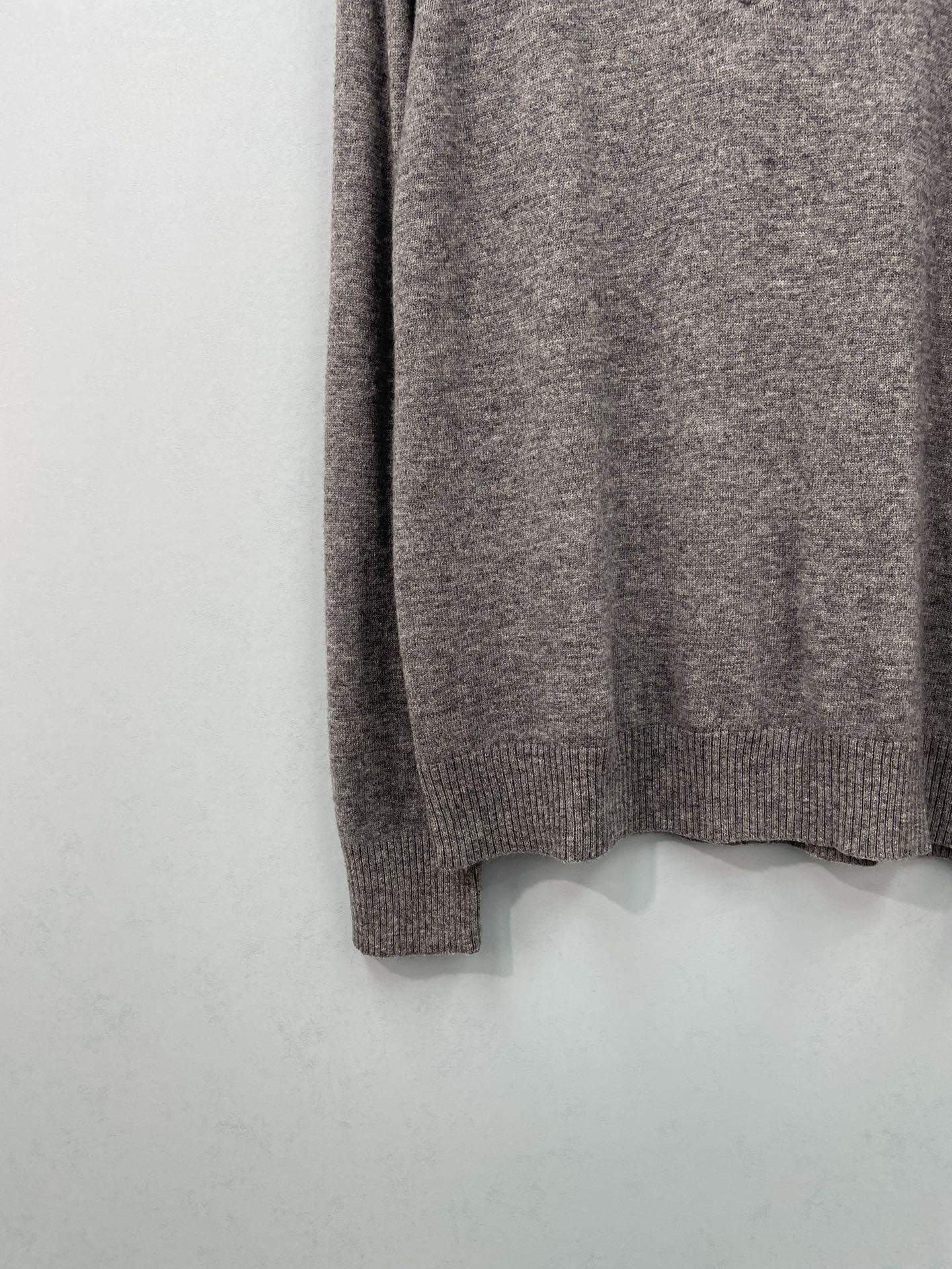 MIUMIU 26S LONG-SLEEVE KNIT SWEATER 1474