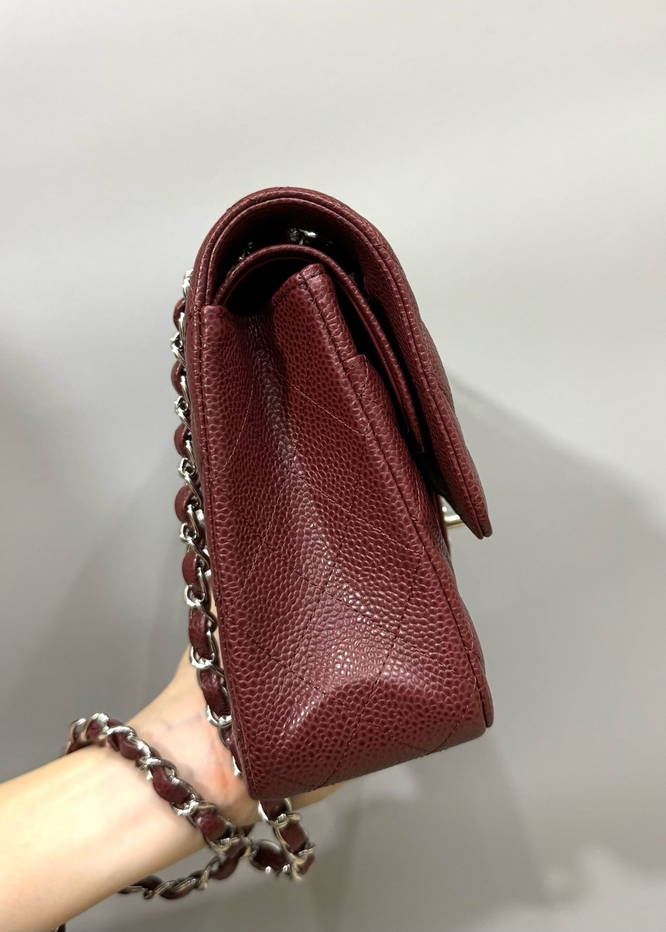 FLAP BAG 25 IN WINE CAVIAR LAMBSKIN SILVER HARDWARE