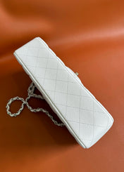 FLAP BAG 25 IN WHITE CAVIAR LAMBSKIN SILVER HARDWARE