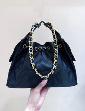 CC 25 HANDBAG IN BLACK 30 GRAINED CALFSKIN GOLD HARDWARE