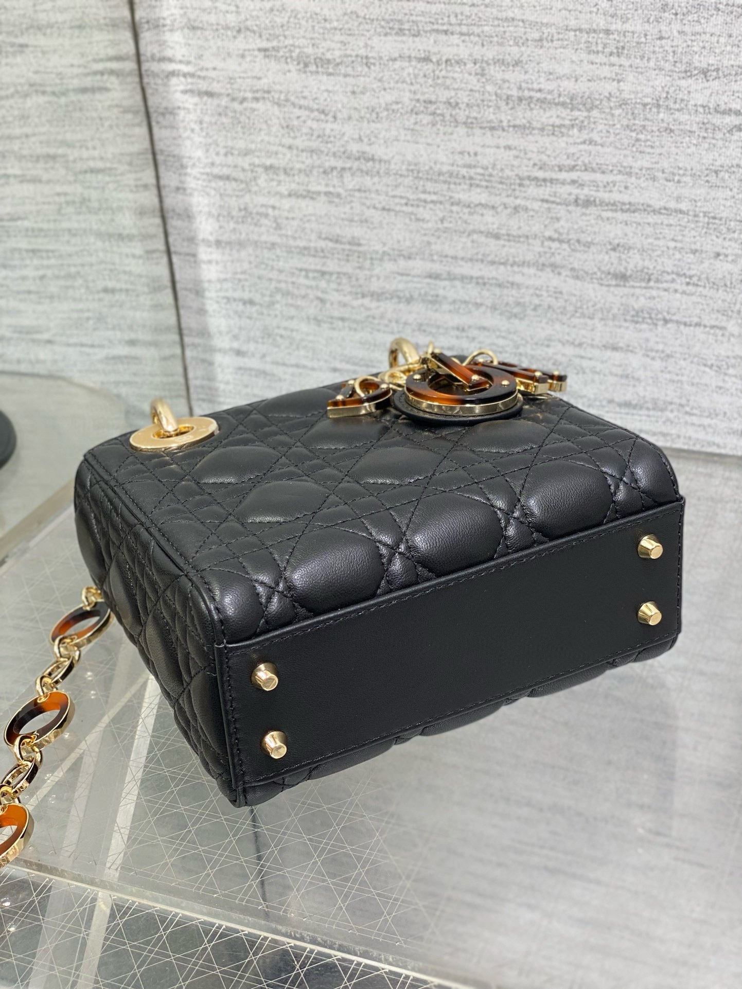 SMALL 20 LADY BAG IN BLACK MACROCANNAGE LAMBSKIN WITH GOLD HARDWARE