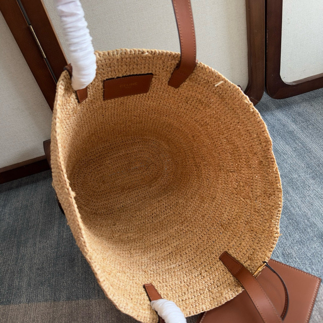 MEDIUM SUPPLE CELINE CLASSIC PANIER IN RAFFIA AND CALFSKIN