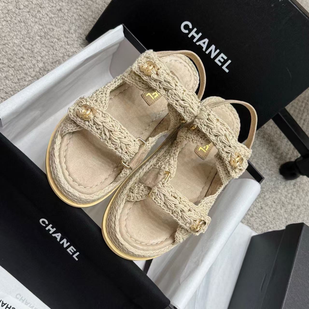 CC FOOTWEAR – BEIGE BRAIDED RAFFIA SANDALS