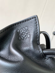 LOE MEDIUM 30 FLAMENCO KNOT IN BLACK LAMBSKIN