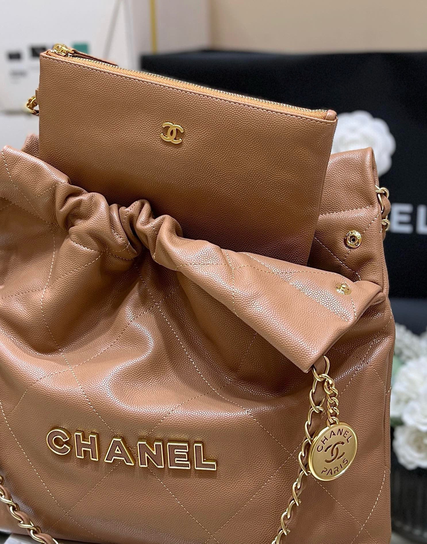 GABRIELLE  HOBO BAG 35 IN CAMEL BROWN GRAINED CALFSKIN