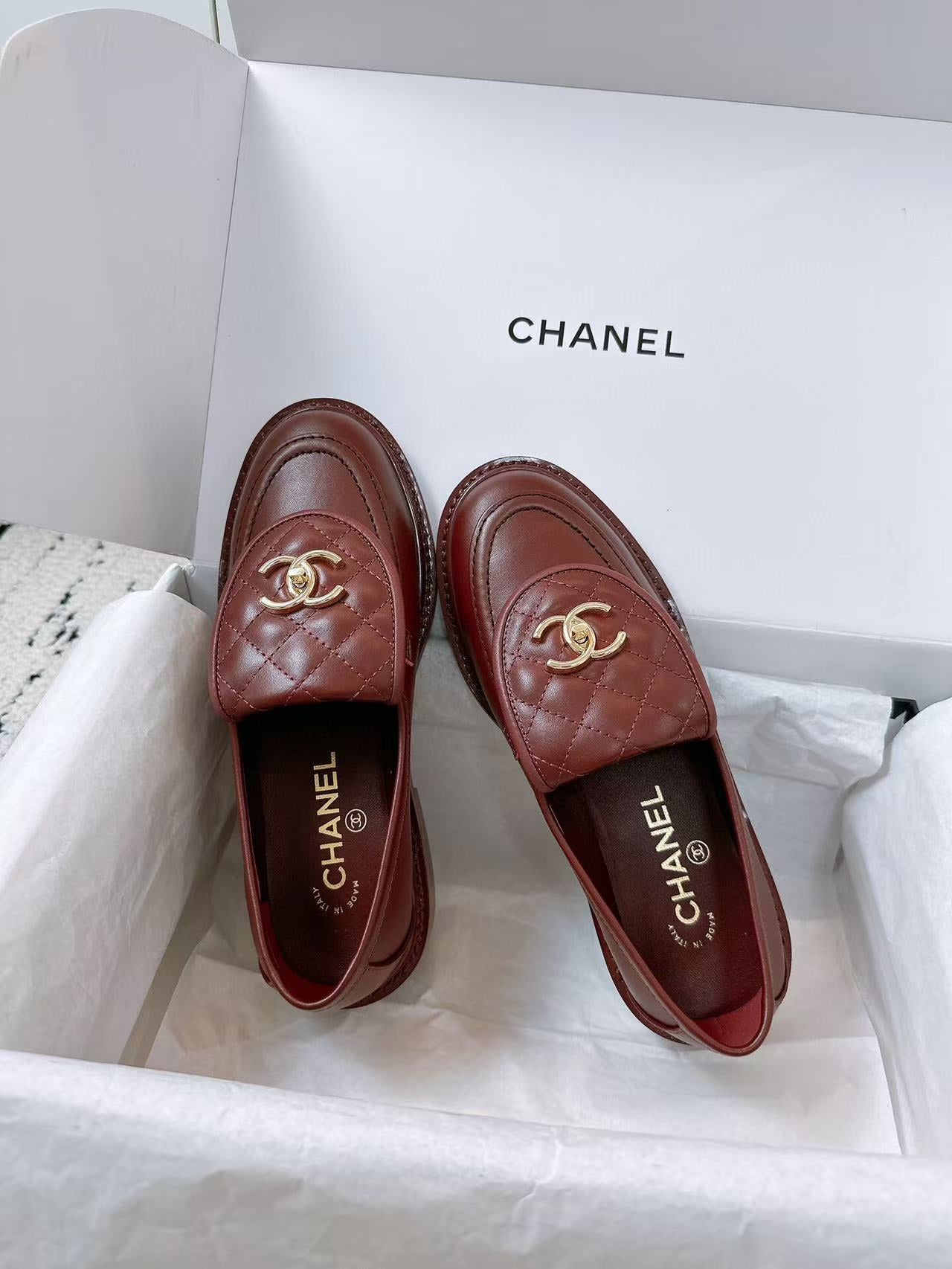 CC QUILTED FLAP LOAFERS IN BURGUNDY RED CALFSKIN GOLD HARDWARE