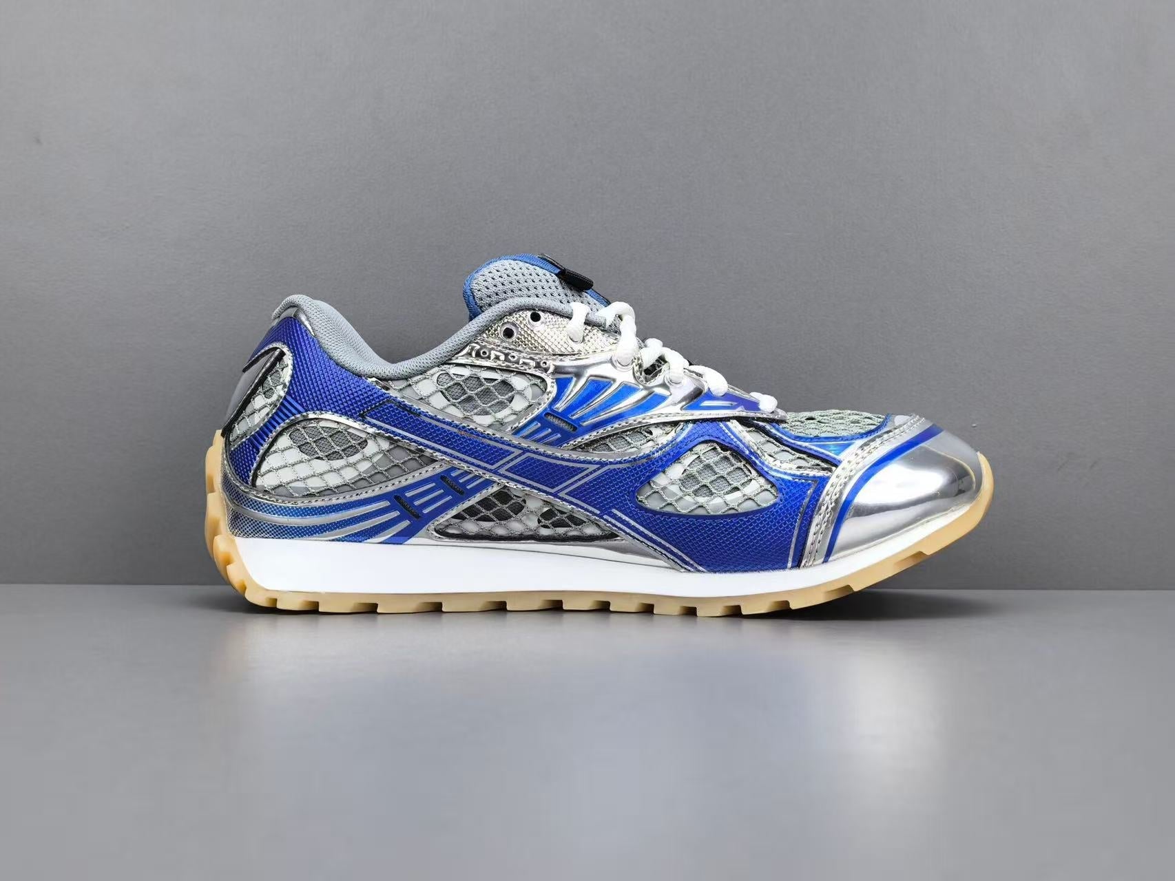 BV SNEAKERS IN SILVER AND BLUE MESH
