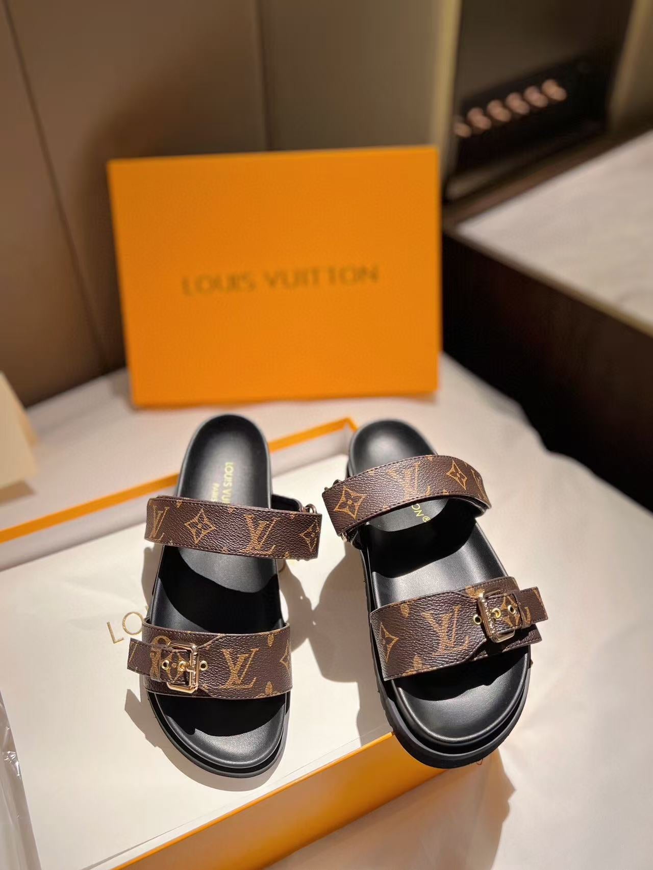 LV GOLD BUCKLE SANDALS IN BROWN MONOGRAM CANVAS