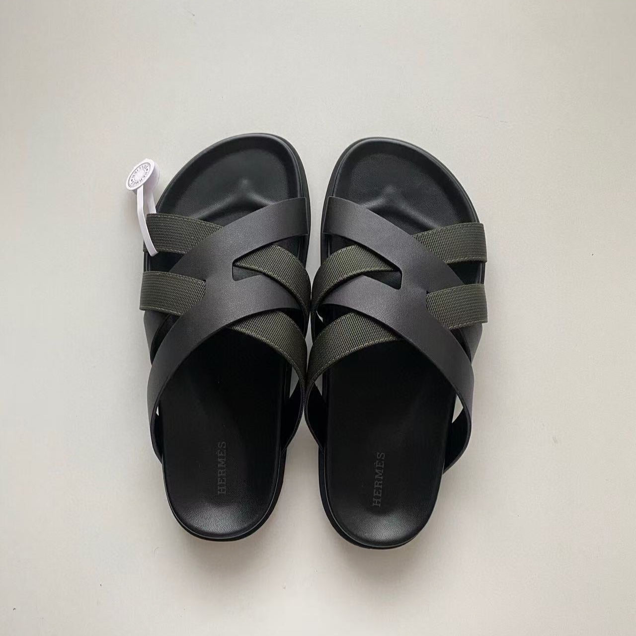 HM SLIDES IN BLACK AND DARK GREEN FABRIC