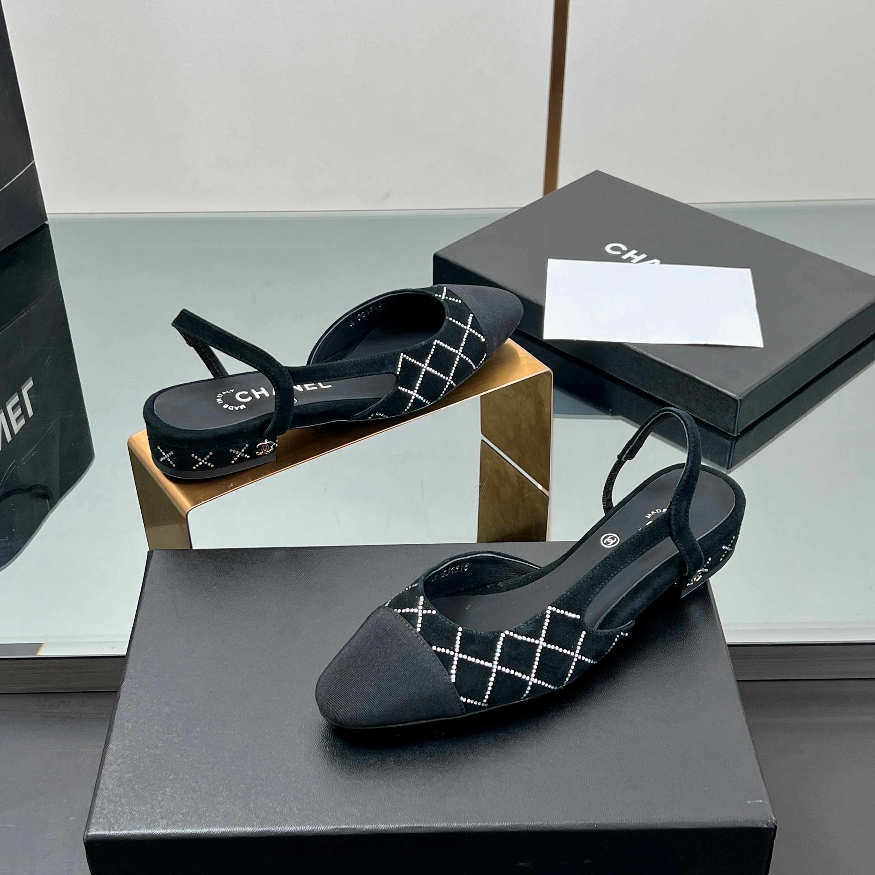 CC SLINGBACK 25S 25 MM IN BLACK SUEDE AND CRYSTALS