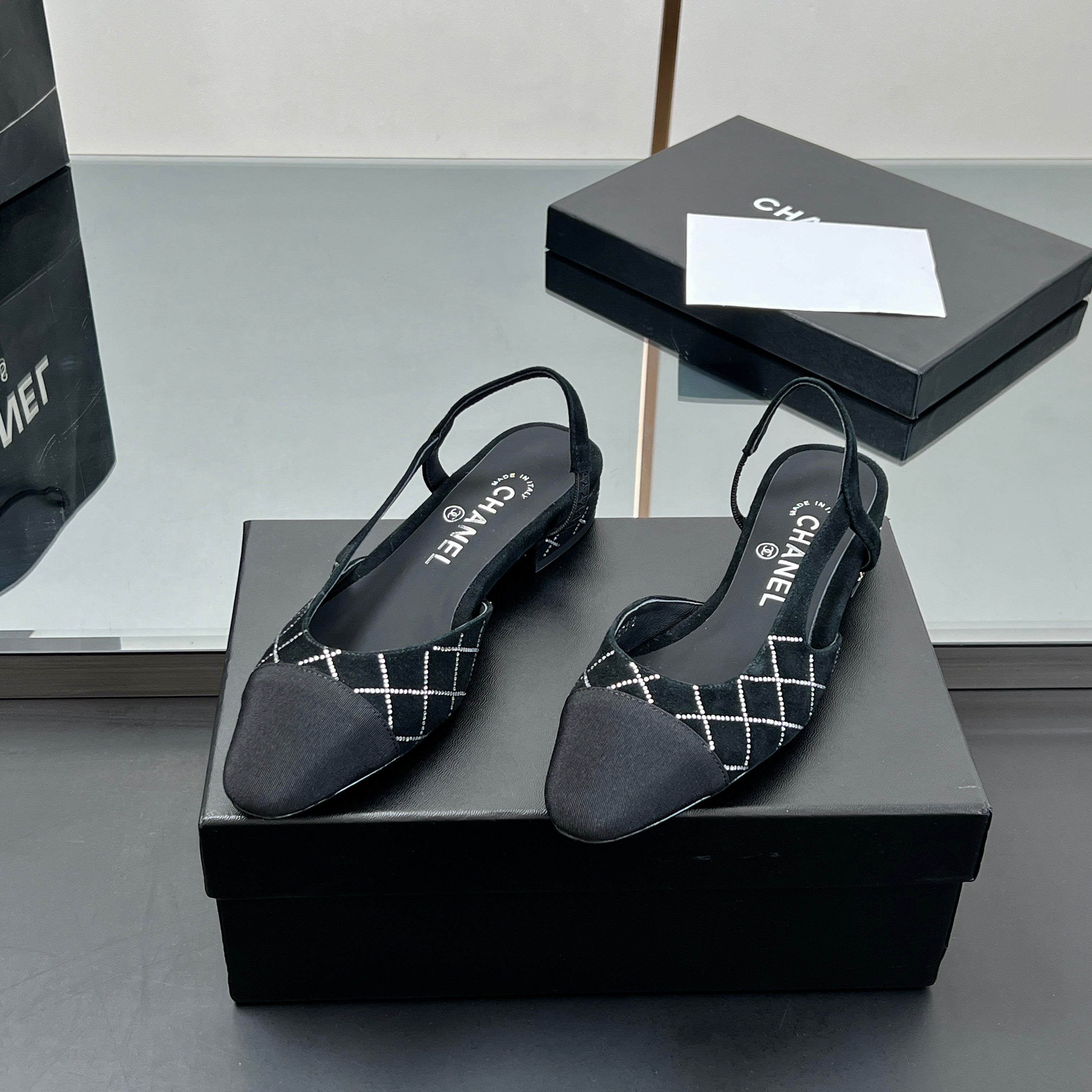 CC SLINGBACK 25S 25 MM IN BLACK SUEDE AND CRYSTALS