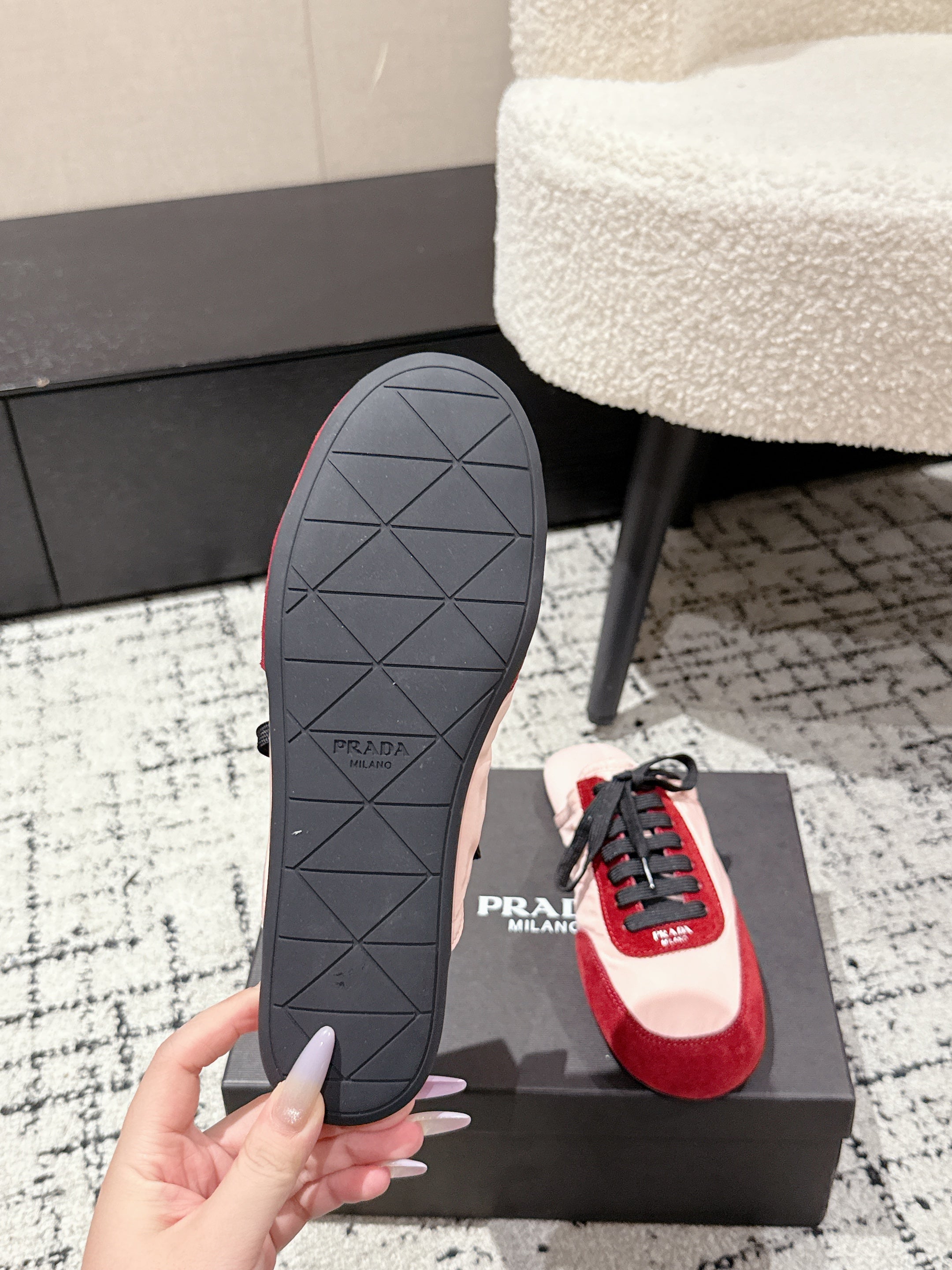 PRADA 25S DEXUN MULE IN RED SUEDE LEATHER