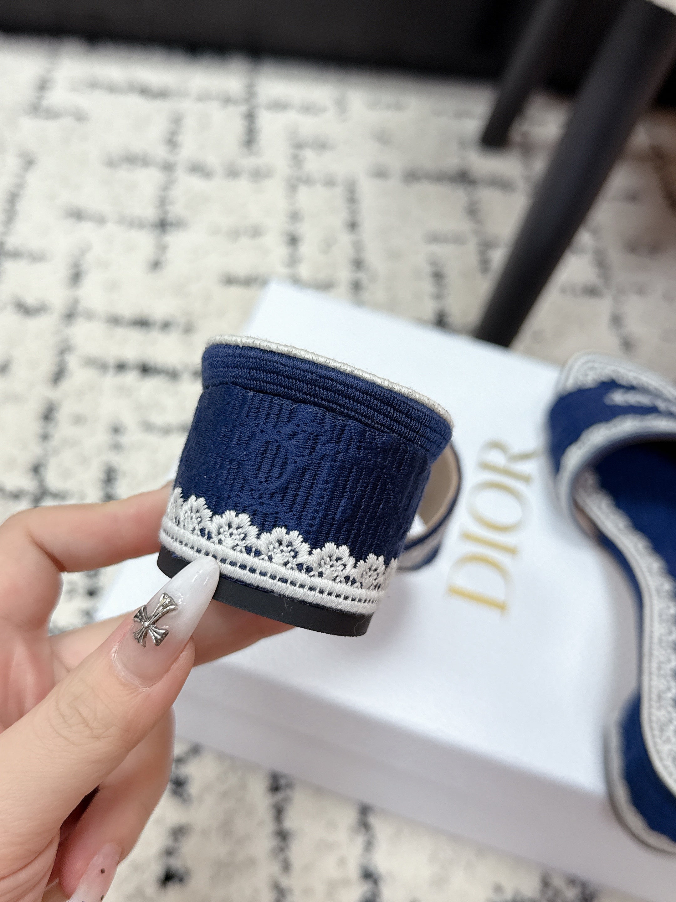 DIOR 26S HIGH HEEL SLIDES IN NAVY BLUE EMBOSSED OBLIQUE LACE EMBROIDERY
