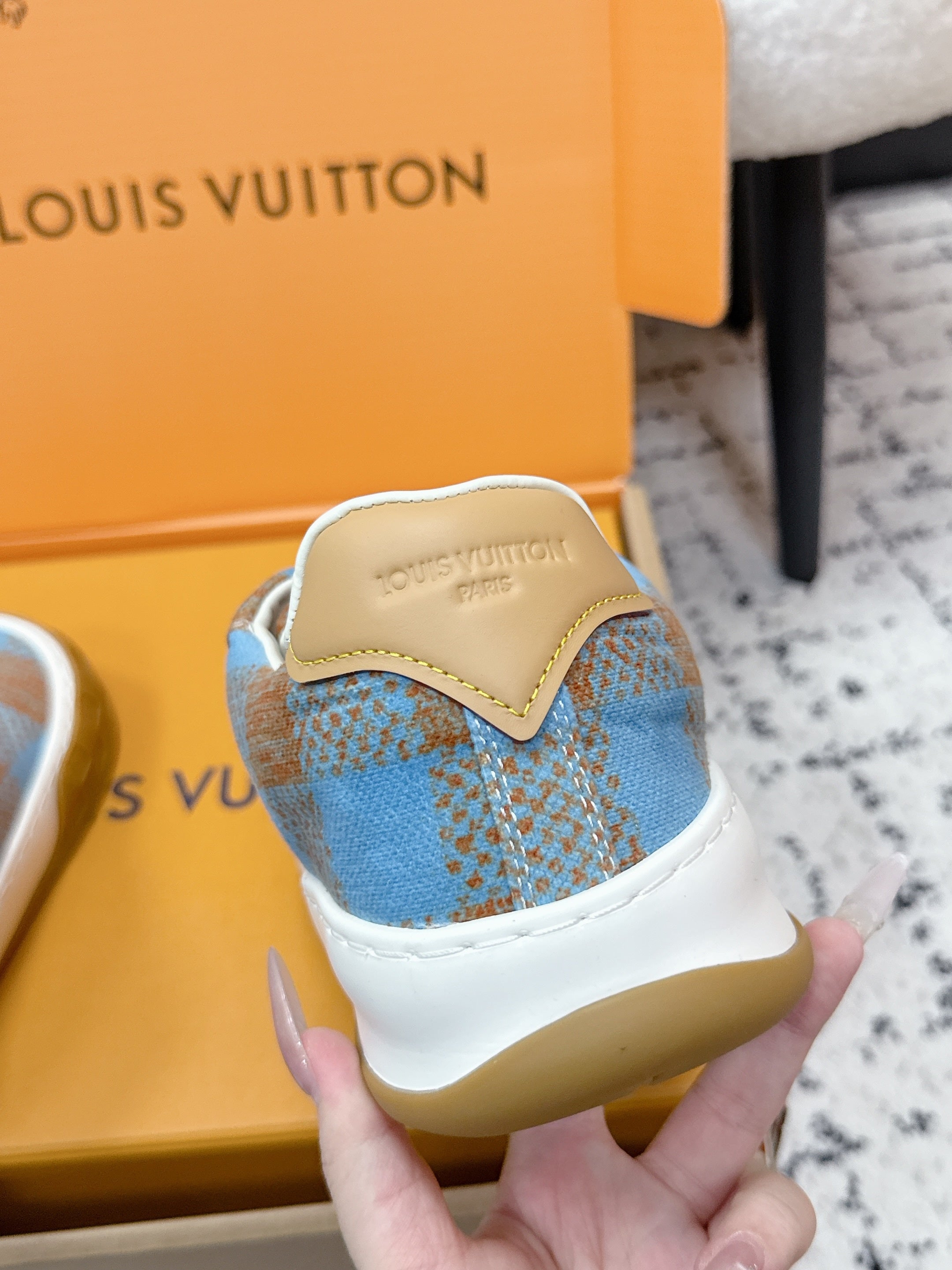 LV 26S TILTED SNEAKERS 40MM IN BLUE FABRIC
