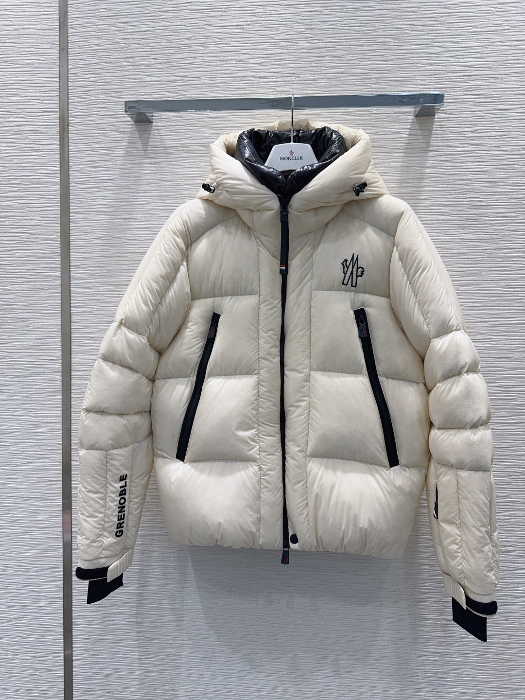 MONCLER JACKET STYLE 332