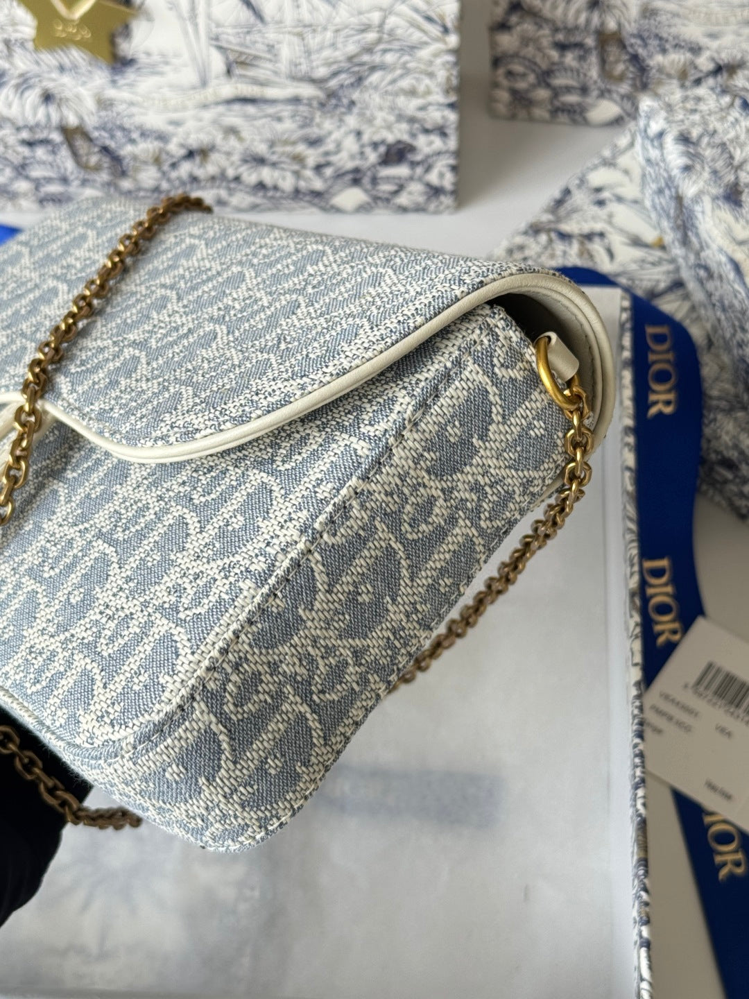 DIOR 25S MEDIUM SADDLE POUCH WITH CHAIN 21 IN LIGHT BLUE DIOR OBLIQUE JACQUARD CANVAS