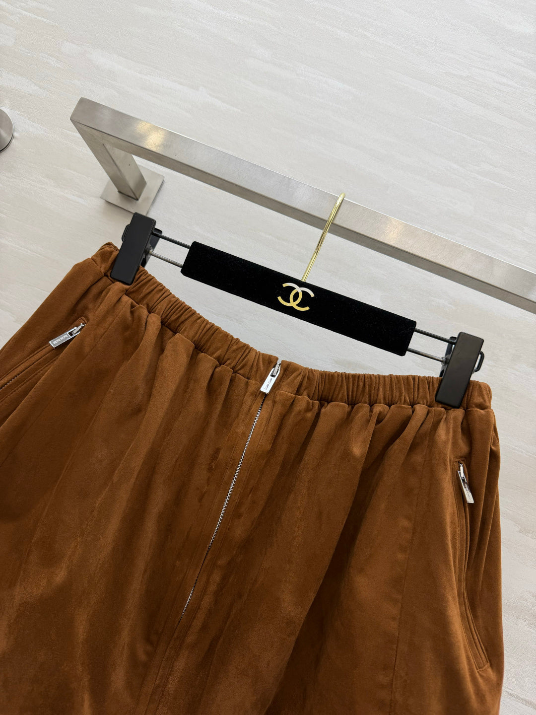 MIUMIU 26S ZIP-UP MINI SKIRT 1599