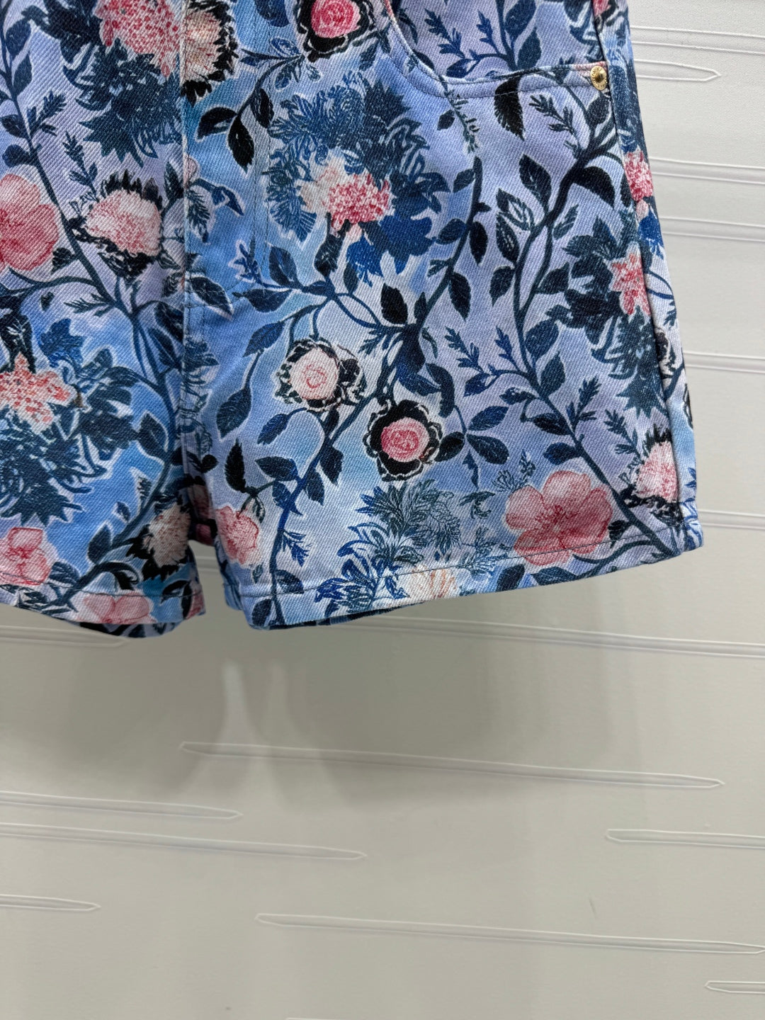 LV 25S PRINTED DENIM SHORTS 264196