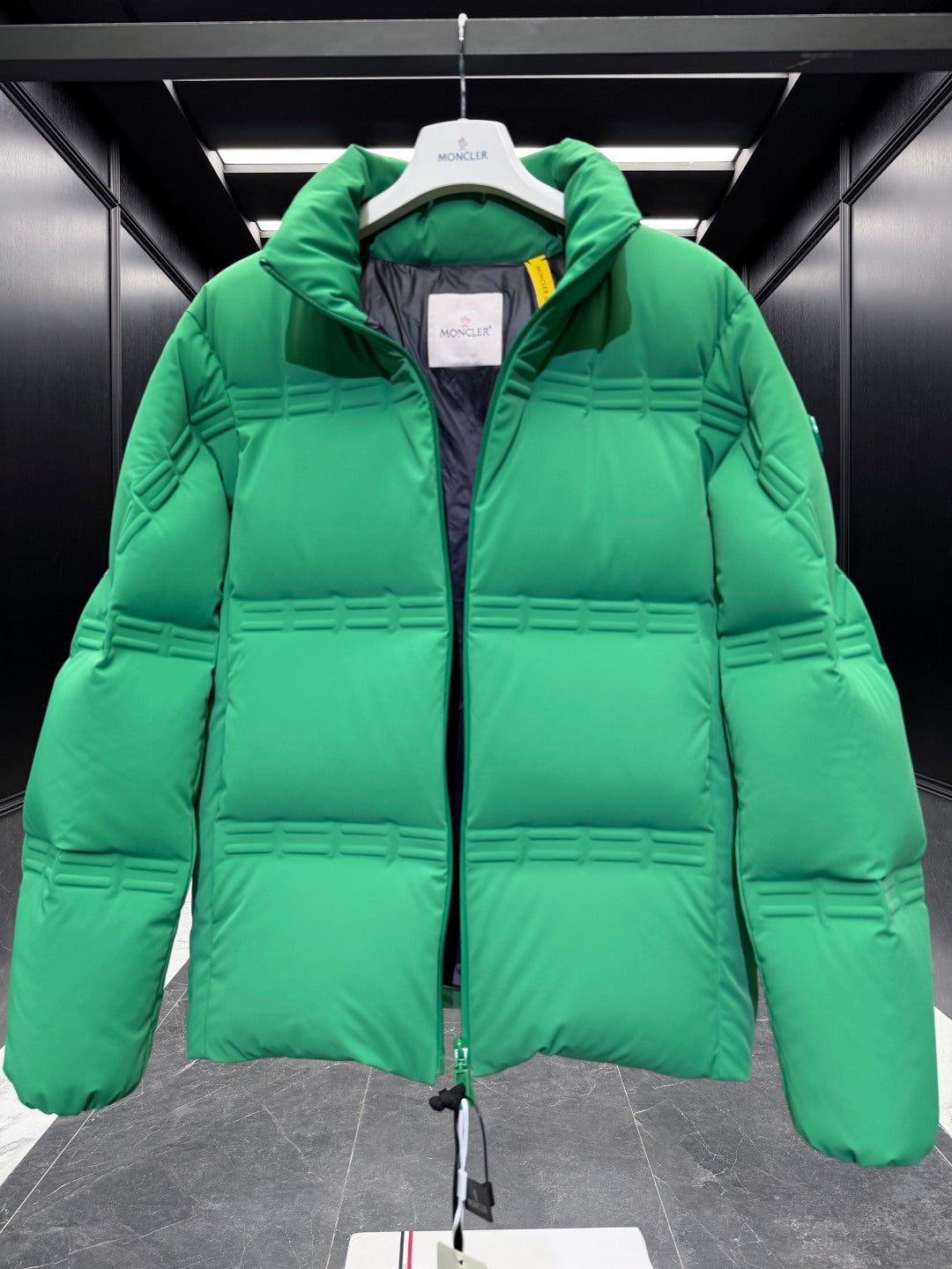 MONCLER 25S PREMIUM DOWN JACKET 447