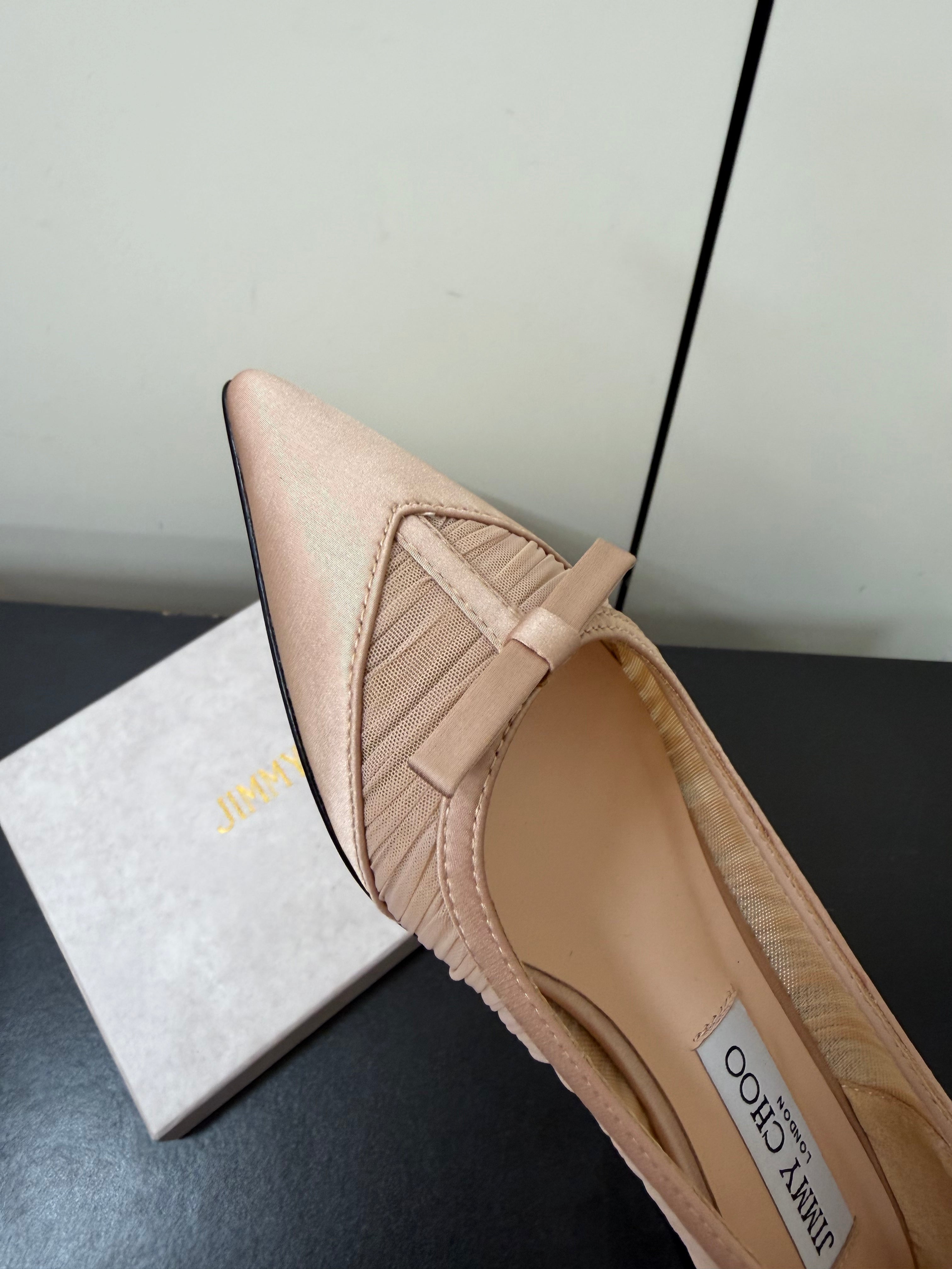 JIMMY CHOO 26S POINTED-TOE FLATS IN NUDE SATIN