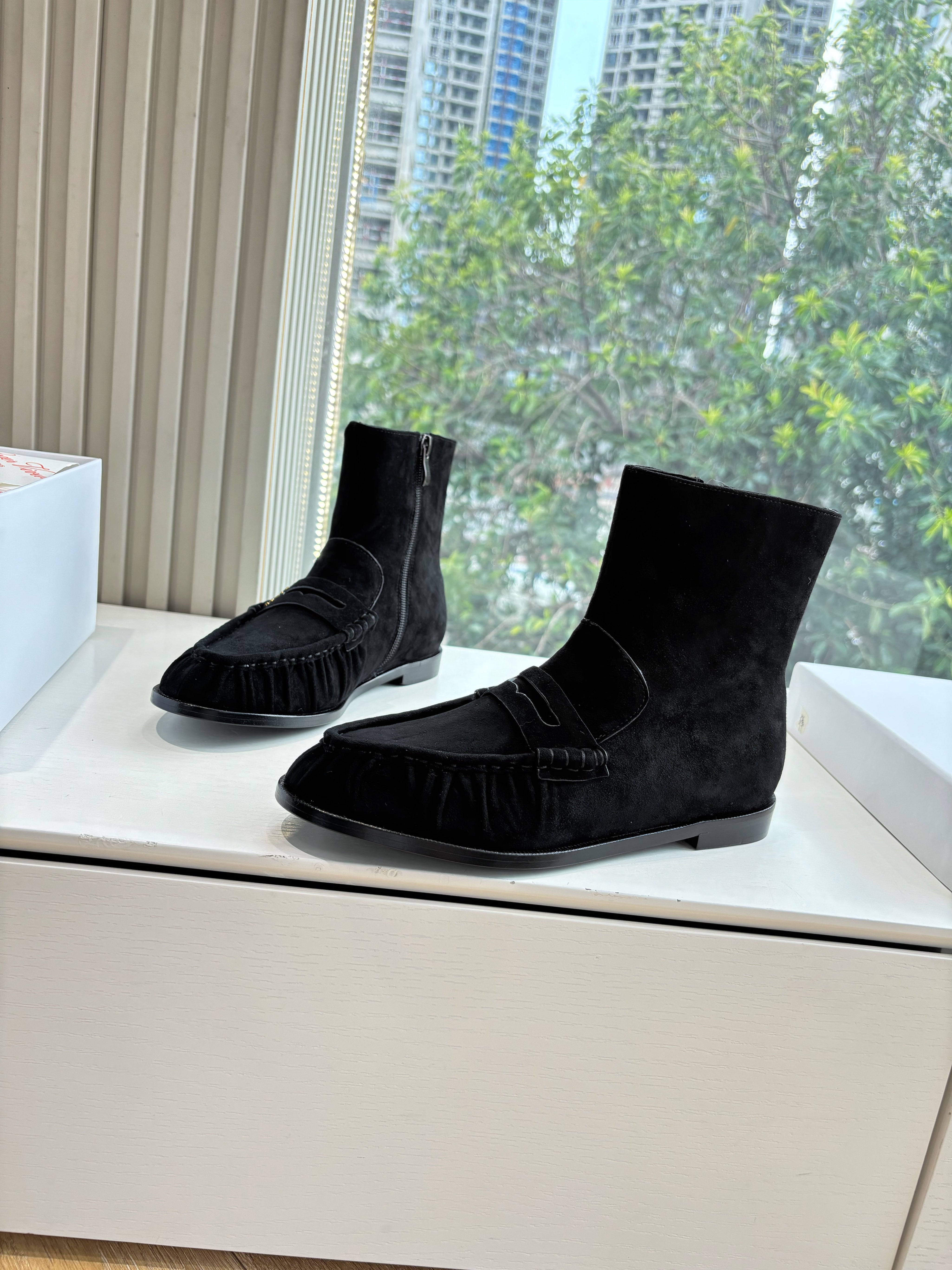 YSL 25S ANKLE FLAT BOOTS IN BLACK SUEDE WITH SIDE ZIPPER