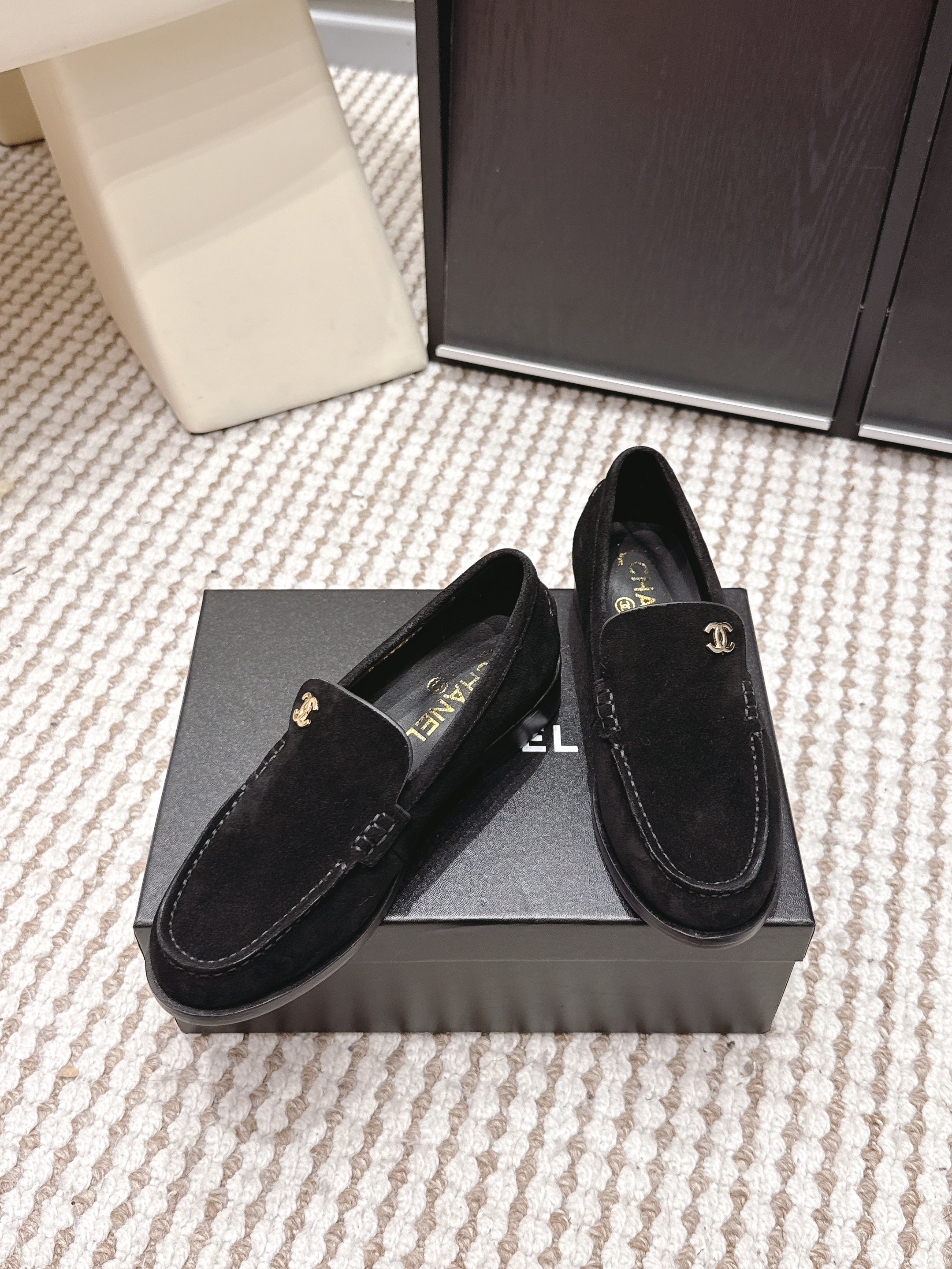CHANEL 26S LOAFERS IN BLACK SUEDE
