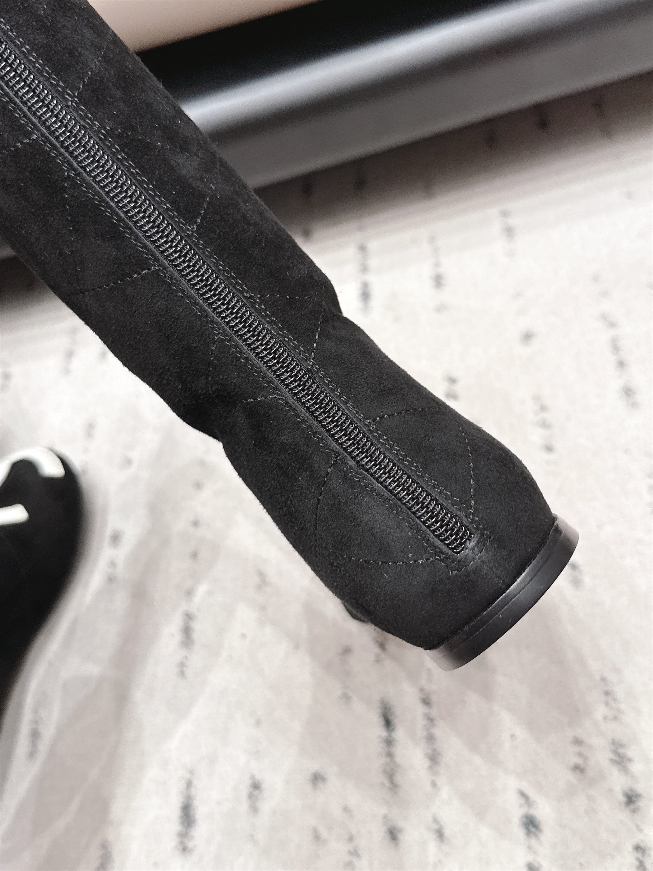 CHANEL 26S KNEE HIGH BOOTS IN BLACK SUEDE AND PATENT CUFF