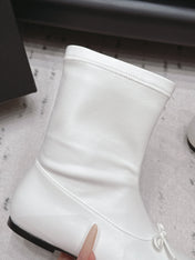 CHANEL 26S ANKLE BOOTS IN WHITE CALFSKIN LACE UP FRONT