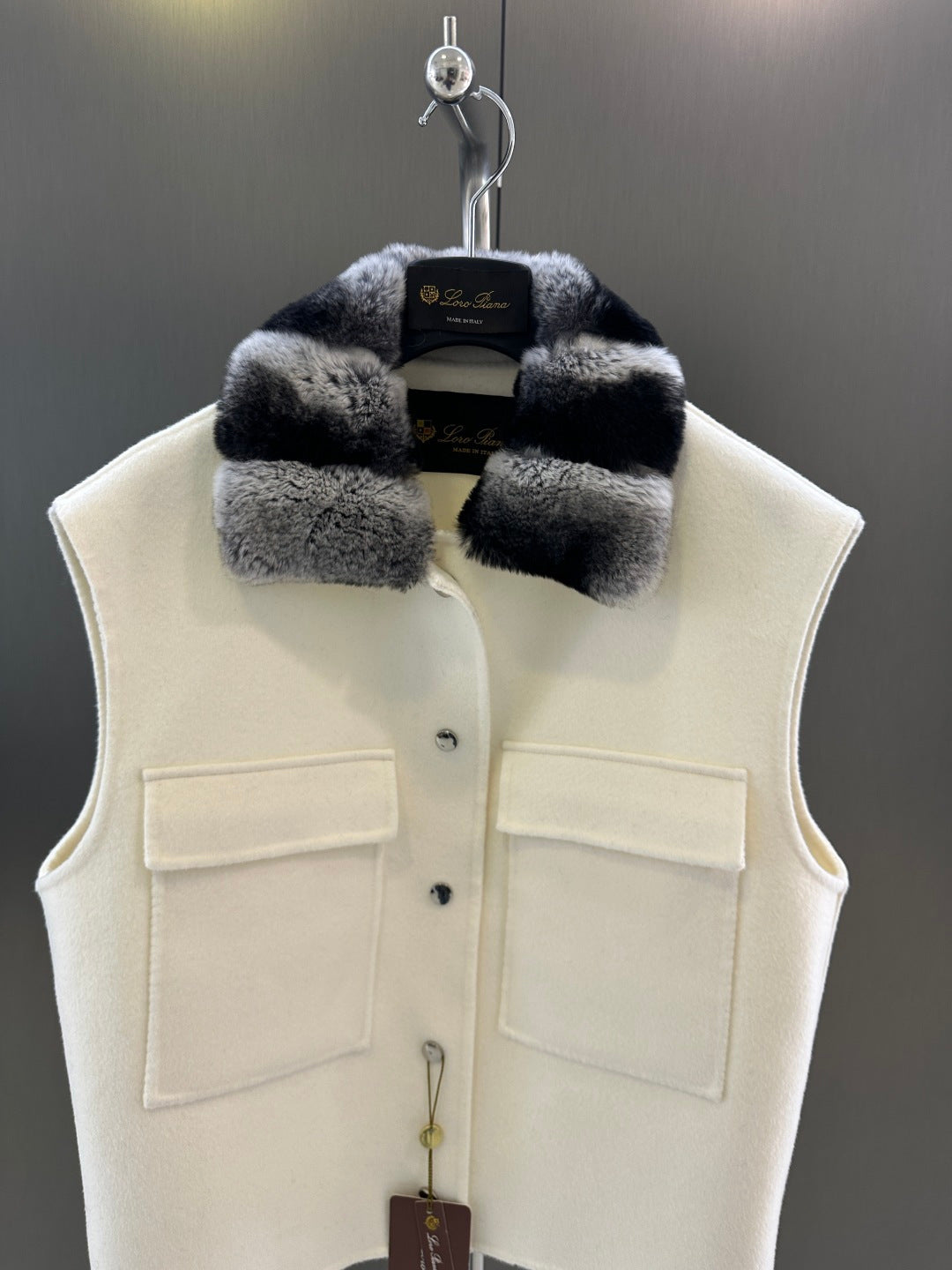 LP 26S FUR-COLLAR VEST 594